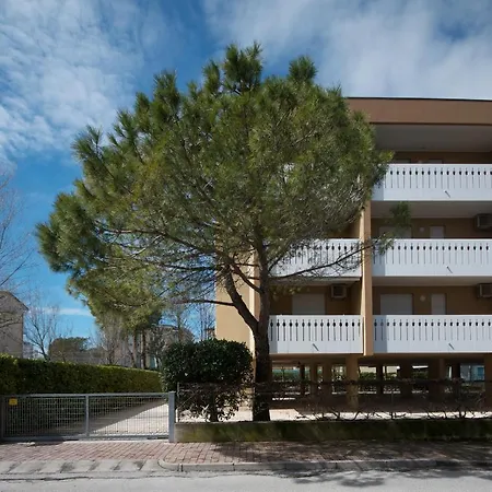 Apartment Lavinia *
